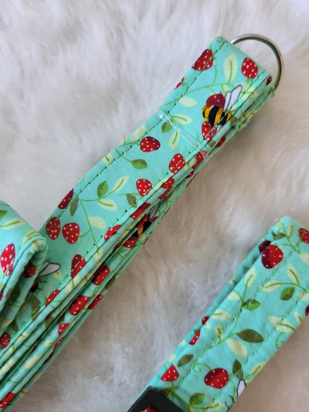 Green bumble bee collar dog bow