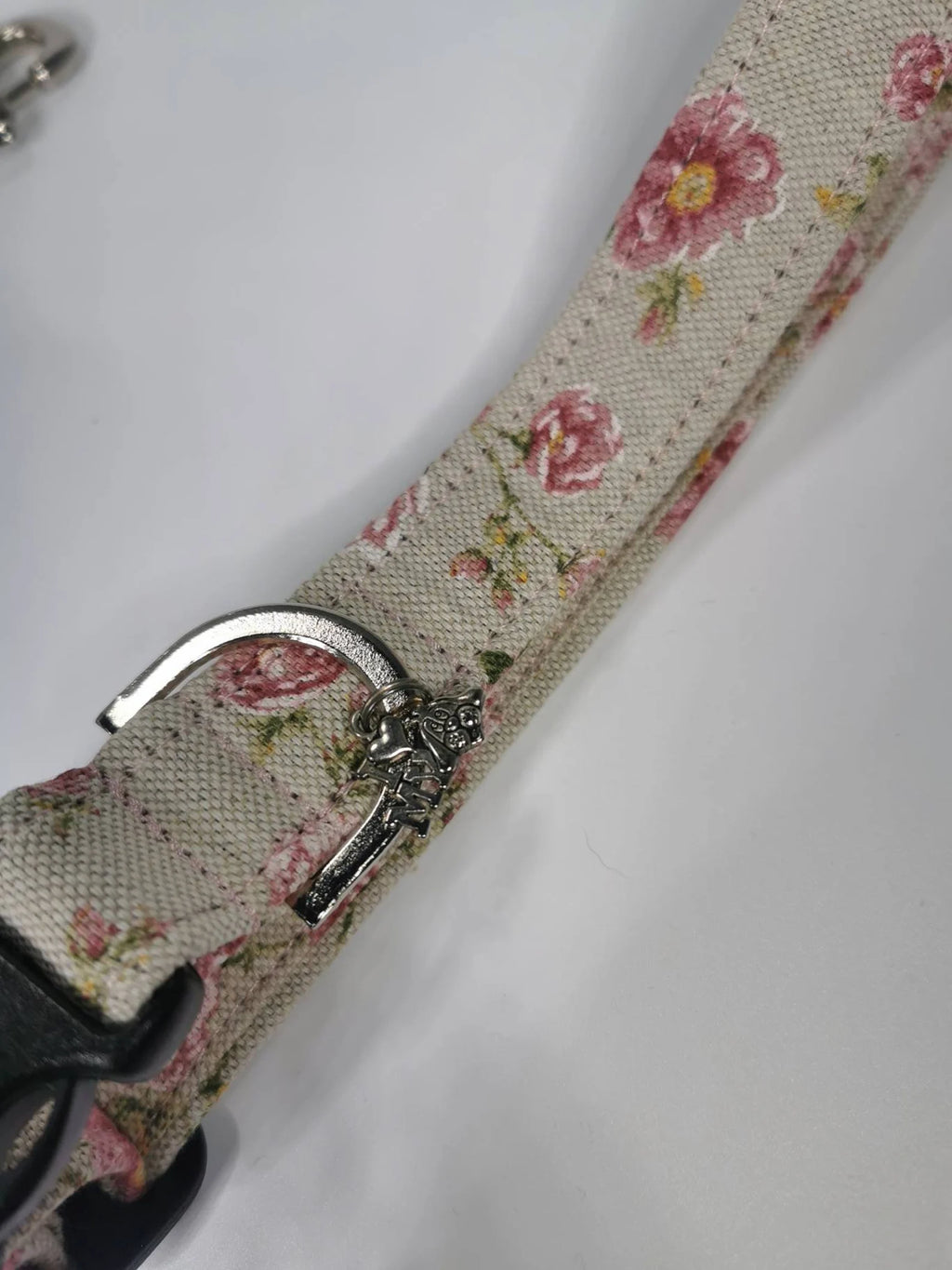 Pink flowers / floral collar & lead set